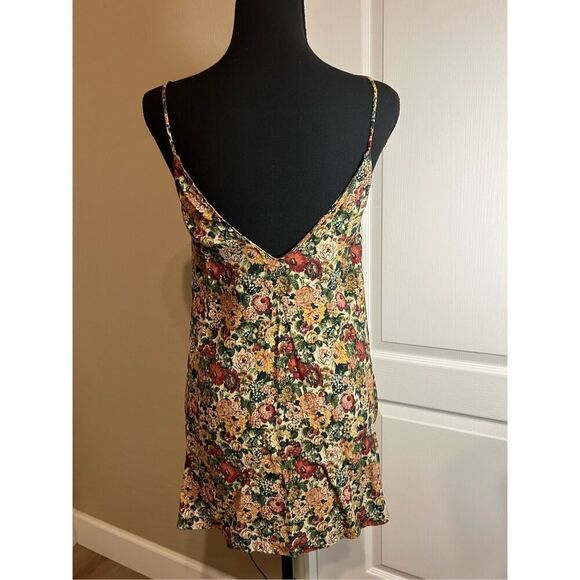 Zara Women's flower intimates - Picture 2 of 5